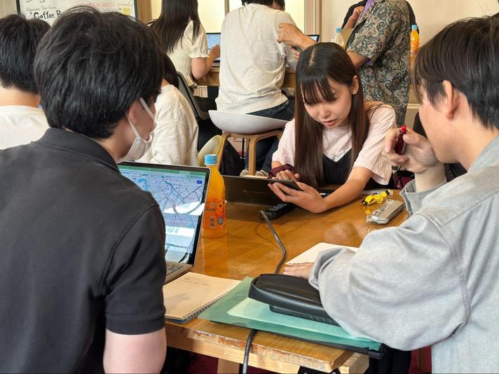 高校生、大学生、社会人からなる多彩なチーム